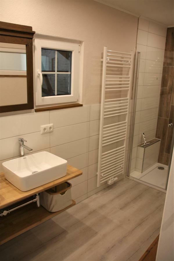 Grosse, Helle Ferienwohnung Mit 2 Balkonen Auf Dem Bauernhof In Der Lueneburger Heide Oetzen Екстериор снимка