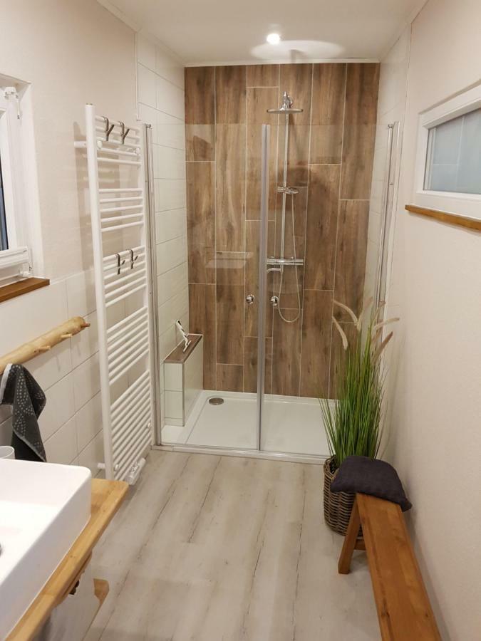 Grosse, Helle Ferienwohnung Mit 2 Balkonen Auf Dem Bauernhof In Der Lueneburger Heide Oetzen Екстериор снимка